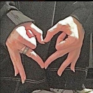 Meet your Posher, Zora